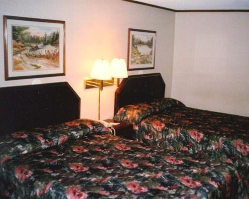 Red Carpet Inn غرينزبورو الغرفة الصورة